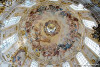 Hauptkuppel im Kloster Ettal